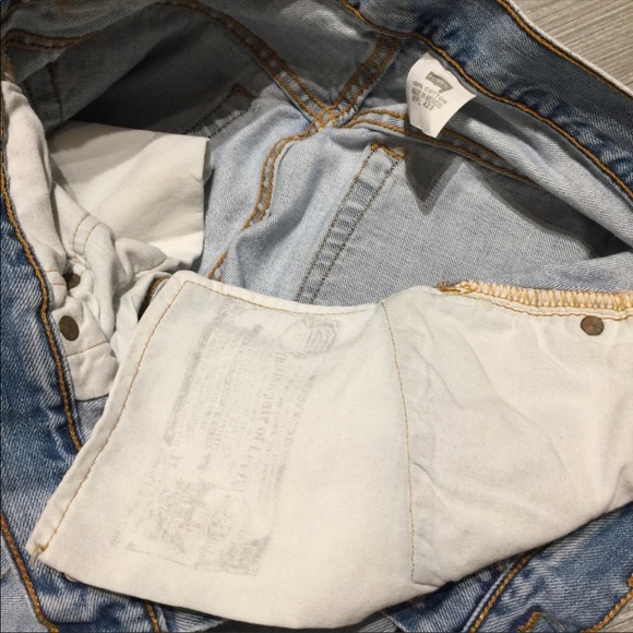 SOLD Vintage LEVIS 501 High Rise Button Fly Jeans - Picture 7 of 8